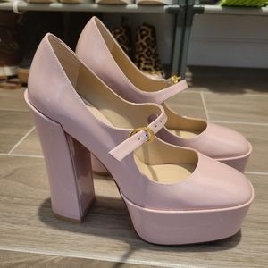 Brand new Stuart Weitzman platform